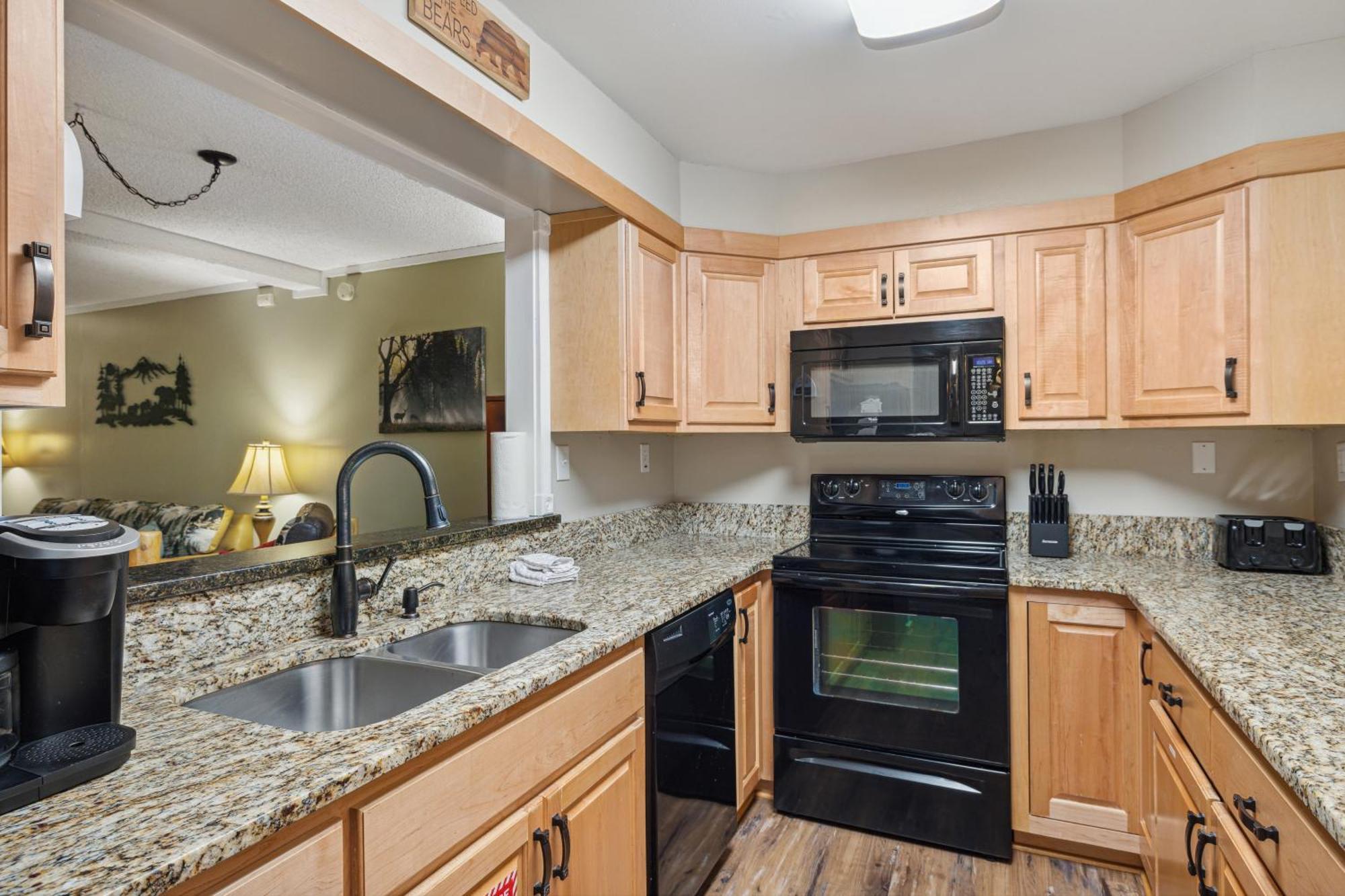 Obear Mountain Is A Newly Updated Condo In Chalet Village Of Gatlinburg! Екстериор снимка